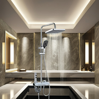 Robinet de douche mural carré chromé Maite, moderne et élégant, à double poignée, en laiton poli, avec cartouche céramique, jet de pluie doux