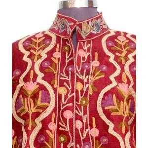 Chaqueta elegante acolchada con bordado, talla única para mujer, estilo bohemio único, hecha a mano con algodón, ideal para festivales de invierno, con cinturón, gran regalo para mujeres. - Product Image 3