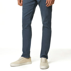 Vente en gros usine : Pantalons Hip Hop grande taille, Jeans déchirés, Jeans empilés de créateur personnalisés pour hommes, Service OEM - Product Image 2