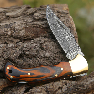 Couteau pliant artisanal en acier Damas, personnalisable, avec étui en cuir, support OEM, manche en bois, couteau de camping - Product Image 3