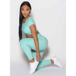 Conjunto de Yoga Verde Menta de 2 Piezas, Top Corto con Cuello Redondo, Leggings Largos de Cintura Alta, Sin Costuras, Color Sólido, Spandex, Poliéster - Product Image 2