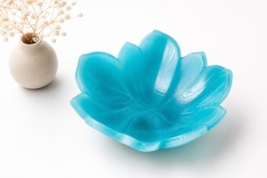 Bol décoratif en résine artistique de qualité supérieure, design artisanal pour la décoration intérieure moderne. - Product Image 1