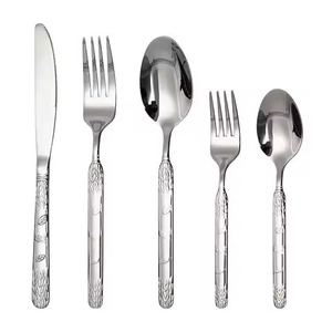 Ensemble de couverts élégants en acier inoxydable pour restaurant professionnel - Product Image 1