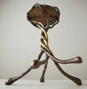 Portavelas Decorativo de Metal con Pátina de Bronce, Bandeja Redonda Ondulada, Patas Retorcidas, Decoración para el Hogar - Product Image 3