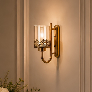 Lámpara de Pared Rosavelle de Diseño Excelente, de Latón de Lujo con Cristal Ámbar y Filigrana - Product Image 1