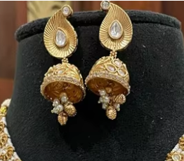 Conjunto de Collar chapado en oro de Polki de ropa tradicional con pendientes para mujeres y niñas para bodas y colecciones de ropa tradicional - Product Image 2