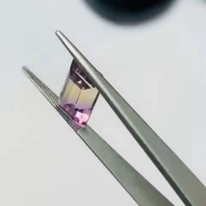 พลอยอะเมทรินทรงเหลี่ยมมรกตธรรมชาติ คุณภาพระดับ AAA ความเงางามระดับ AAA สีสวยงาม เหมาะสำหรับการขัดและเจียระไนสำหรับทำเครื่องประดับทุกชนิด - Product Image 4