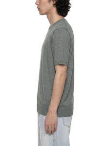 เสื้อยืดคอกลมแขนราแกลนทรงโอเวอร์ไซส์สำหรับผู้ชาย สีเทาล้วน ผ้าเจอร์ซีย์ถัก 100% คอตตอน ไม่หด น้ำหนัก 220 กรัม - Product Image 3