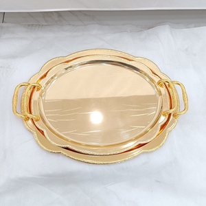 Plateau de service élégant rond en métal plaqué or, artisanat Art Déco, personnalisable, durable, élégant pour la maison, l'hôtel, le restaurant, Ramadan - Product Image 3