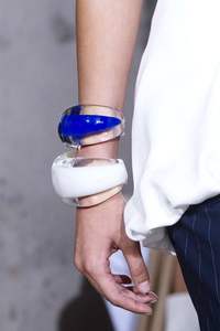 Bracelets en résine faits à la main, impression numérique, teinture unie, accessoires de mode haut de gamme pour femmes, qualité d'exportation en gros - Product Image 3