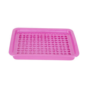 Plateau de séchage de gobelets en plastique léger et compact en forme de cœur moyen pour organiser les boissons dans la cuisine domestique ou les aires de restauration - Product Image 2