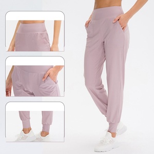 กางเกงจ็อกเกอร์ขายส่ง มีกระเป๋า เหมาะสำหรับวิ่ง ออกกำลังกาย ลำลอง แห้งเร็ว ฟิตเนส กางเกงโยคะทรงหลวมสำหรับผู้หญิง - Product Image 5