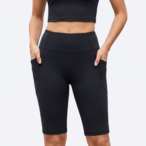 Shorts de compresión para gimnasio para mujer, leggings cortos hasta la rodilla para yoga y entrenamiento, pantalones cortos de cintura alta con control de abdomen y bolsillos laterales - Product Image 1