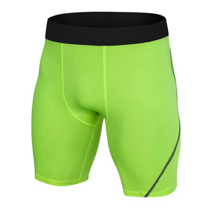 Shorts de compression décontractés respirants à taille élastique de qualité supérieure pour l'entraînement de lutte, la gym et les sports actifs pour hommes - Product Image 1