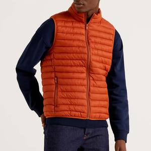 Gilet matelassé en toile pour homme, conçu sur mesure, col montant, respirant, en polyester, vêtement d'extérieur d'hiver, chaud, résistant à l'eau, Pakistan - Product Image 1
