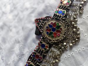 Parures de bijoux afghans Kuchi authentiques avec incrustations de lapis-lazuli bleu et chaînes de pièces de monnaie multicouches pour les festivals bohèmes - Product Image 5