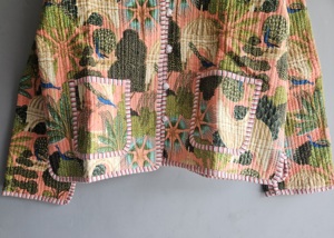 Blusa Rosa Acolchada de Manga Larga con Estampado Tropical y Ribete a Rayas, Corte Holgado, Estilo Retro, para Mujer, Primavera/Otoño, Ideal para Regalo - Product Image 3