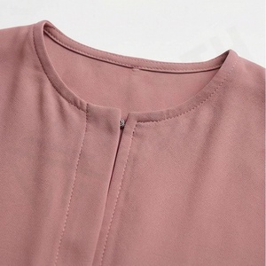 ชุดเดรสอบายะแบบปิด ผ้าถักเนื้อหนา อุ่นสบาย เหมาะสำหรับทุกฤดู ดีไซน์เรียบหรู คุณภาพสูง ทรงหลวม สำหรับผู้หญิงมุสลิม - Product Image 4