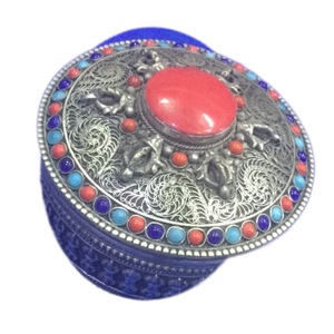 Nouvelle boîte à bijoux en métal conteneur élégant pour stocker et exposer vos pièces précieuses - Product Image 4