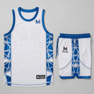 Uniforme de Baloncesto Sublimado Resistente, Conjunto de Camiseta y Pantalones Cortos con Identidad de Equipo Personalizada, Ropa de Baloncesto con Gestión de la Humedad - Product Image 1
