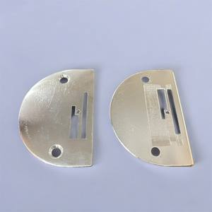 SINGER 15280 Plaque à Aiguille pour Machine à Coudre Domestique en Fer Fabriquée à Taïwan - Product Image 2