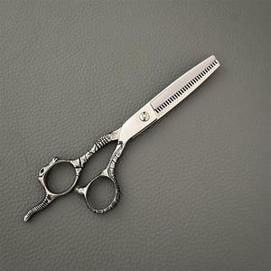 Ciseaux de barbier professionnels, lames en acier inoxydable, pointe arrondie, poignées en céramique et acier inoxydable, ciseaux de salon pour droitiers - Product Image 4
