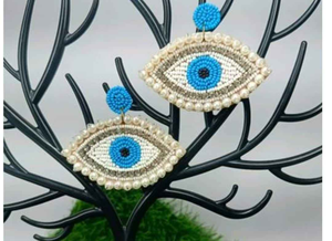 Boucles d'oreilles traditionnelles en perles |   Boucles d'oreilles en perles d'argent |   Boucles d'oreilles brodées de perles roses et oranges | - Product Image 4