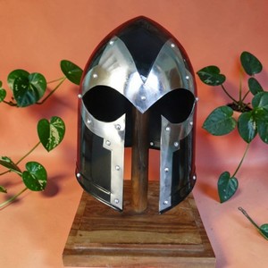 Casco Corintio Griego Antiguo con Pluma Negra, Disfraz Ateniense Espartano con Detalles en Latón y Acero, Decoración para el Hogar, Estilo Medieval de Rey - Product Image 2
