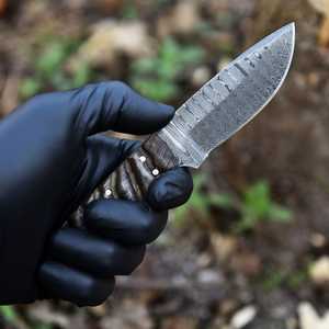 มีดล่าสัตว์เหล็กดามัสกัสทำมือ UA Supplies ใบมีดแบบ Fixed Blade ขนาด 8 นิ้ว ปลายมีดแบบ Drop Point ด้ามจับทำจากเขาแกะเกรดอุตสาหกรรม OEM - Product Image 2
