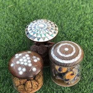 Boîte à bonbons artisanale haut de gamme MoonlitNoor Sweet Organizer en nacre et acrylique pour les tables d'Iftar du Ramadan 2027, idéale pour les cadeaux et la décoration intérieure moderne - Product Image 1
