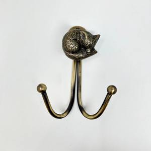 Crochet mural décoratif en laiton à thème animalier, idéal pour les paniers de rangement de cuisine et les tabliers – Vente en gros depuis l'Inde - Product Image 6