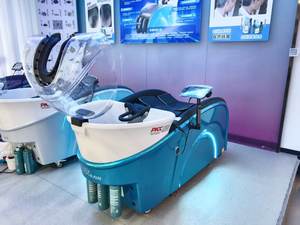 Masajeador de cabeza y cuerpo AuraCare HM-01 con función de lavado de cabello - Product Image 6