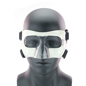 Máscara Deportiva de Bambú con Marco de Acero al Carbono, Ligera, Protectora para Artes Marciales, Ajuste Universal para Todas las Estaciones, Correa Negra Transparente - Product Image 4