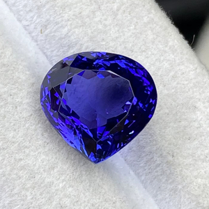 Piedra de Tanzanita Natural Certificada, Corte Corazón, Color Azul Real Intenso, con Excelente Color, Zoisita Natural, 8.13 Quilates, Claridad Loupe - Product Image 1