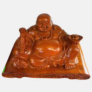 La statue assise du Bouddha Maitreya est exquisamment sculptée en bois de Huong. - Product Image 6