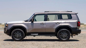 Nuevo SUV 250 TXL 2022, 4.1-6L Diésel Híbrido I-Force Max, Volante a la Izquierda, Cuero Oscuro, Transmisión Automática Turbo, R20 Euro V - Product Image 4