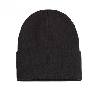 Bonnet en tricot premium pour tous les jours, doux et personnalisé, pour l'hiver – Fabricant OEM de vêtements, marque privée, vente en gros de couvre-chefs - Product Image 1
