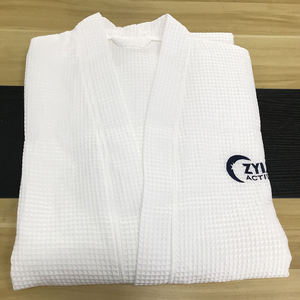 Nesta Sports 2025 Nuevo Bata de Baño Estilo Hotel Spa, 100% Algodón, con Logotipo Bordado Personalizado para Hombre y Mujer - Product Image 2