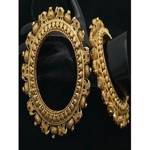 Pulseras Abribles de Diseño Moderno con Acabado Mate Dorado de Calidad Premium Royal, Estilo Tradicional con Moissanita y Latón, con un Brillo Deslumbrante - Product Image 1