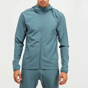 Ensemble coupe-vent moderne pour homme avec personnalisation de marque, survêtement léger et imperméable pour toutes les saisons - Product Image 6