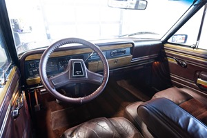 Jeep Grand Wagoneer de 1988, autos usados de fábrica. - Product Image 4