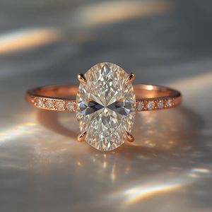 Bague de fiançailles en moissanite taille ovale en argent sterling plaqué rhodium, idéale pour les mariages, les anniversaires et les fêtes - Product Image 3