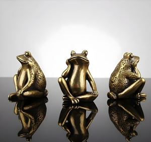 Figurine de grenouille en laiton artisanale, sculpture de grenouille assise, statue d'animal en métal mignonne, décoration de luxe pour la maison, ornement de table, objet de collection - Product Image 3