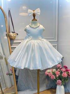 Robe de soirée en satin doux pour filles, design col halter orné de perles, robe de fête pour enfants - Product Image 3