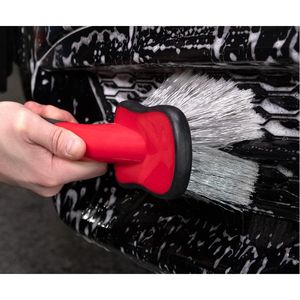 Spazzola per Lavaggio Auto 10 Pollici Rossa/Nera con Manico Corto per Pulizia Pneumatici, Ruote e Parafanghi - Product Image 1