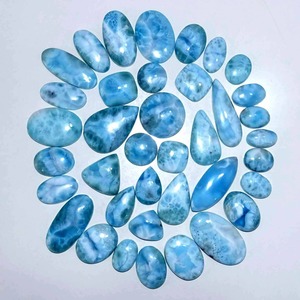 Pierre précieuse cabochon en larimar véritable, cristal bleu naturel, pierre brute pour la création de bijoux faits main, disponible à la vente. - Product Image 4