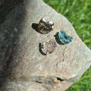 3 pièces de moissanite multicolores en forme de canard, taille fantaisie unique, pour la fabrication de bijoux faits à la main - Product Image 2