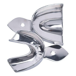 Plateau d'empreinte dentaire manuel en acier inoxydable de haute qualité, grand format, design ergonomique confortable, certifié MOL par Blush Surgical - Product Image 2