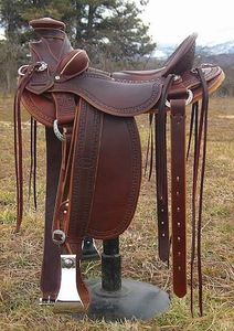 Selle de cheval en métal durable BS International NA177 en solde, designs personnalisables, cuir écologique, équitation américaine - Product Image 5