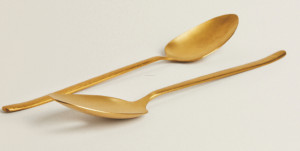 Elegant Golden Metal <b>Salad</b> Server with Hammered Design Handle (Pack of 2) <b>Salad</b> <b>Tool</b> - Product Image 2